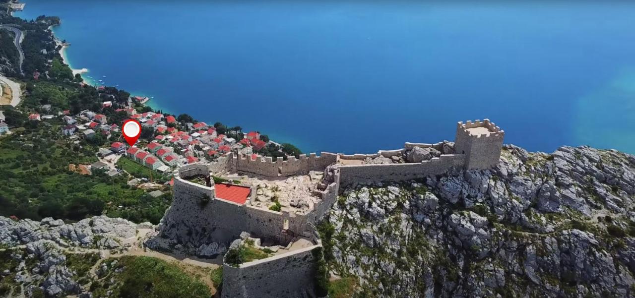Geek Apartment Omiš Exterior foto